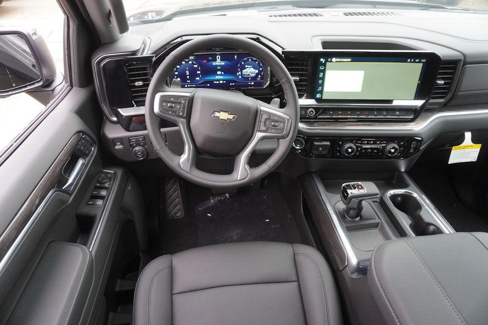 new 2025 Chevrolet Silverado 1500 car, priced at $60,685