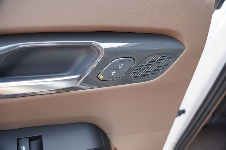 new 2026 Kia EV9 car, priced at $58,435