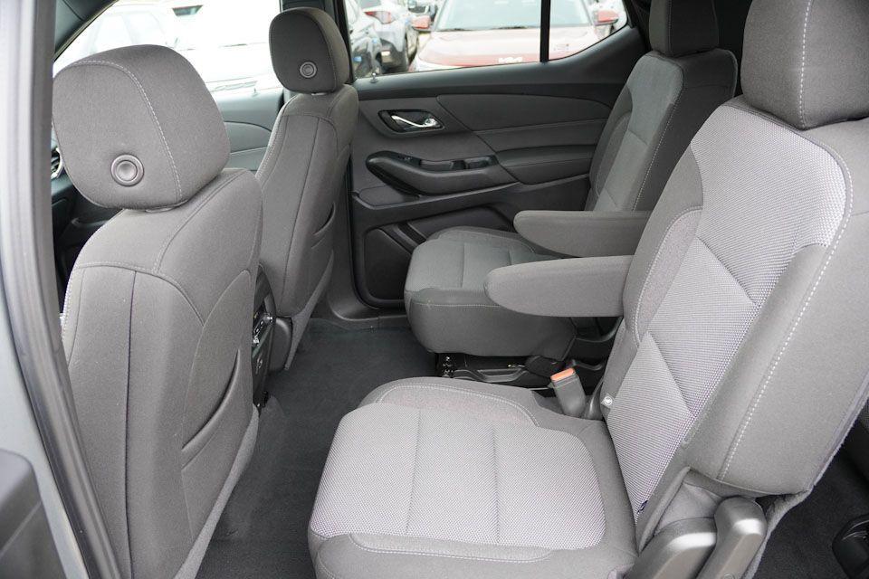 used 2023 Chevrolet Traverse car, priced at $34,433