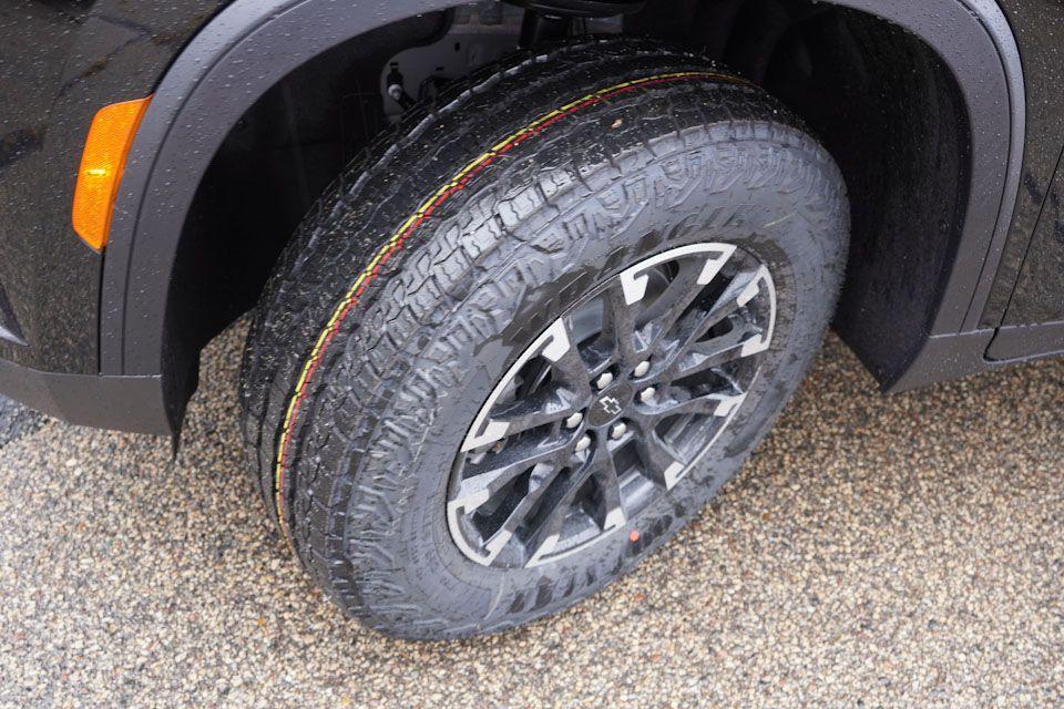 new 2026 Chevrolet Traverse car, priced at $49,661