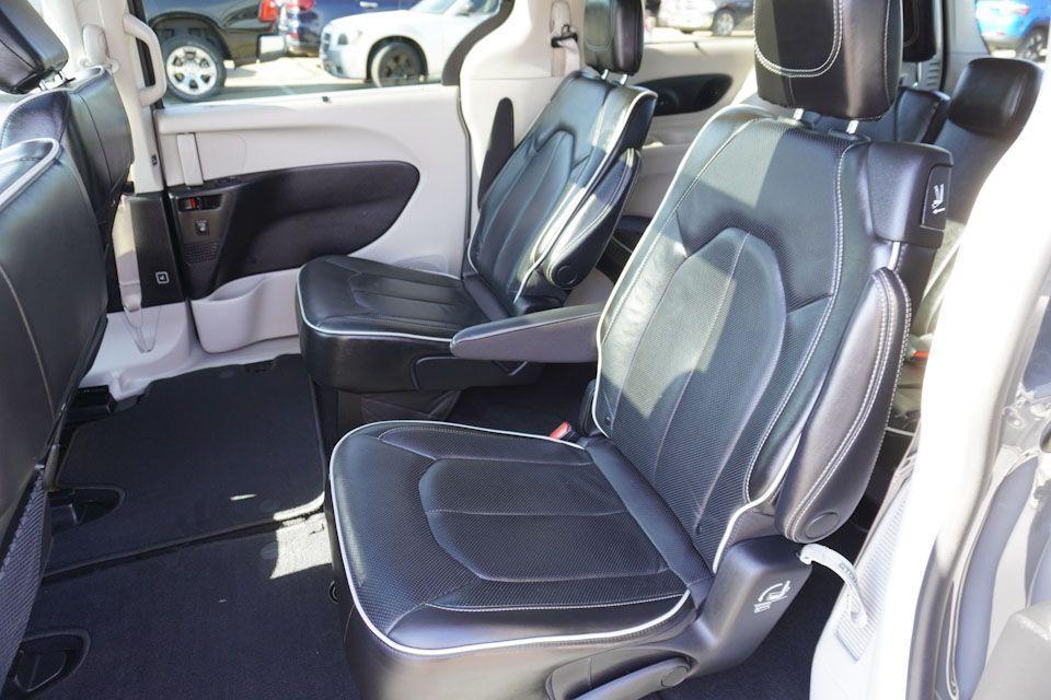 used 2022 Chrysler Pacifica car, priced at $28,437