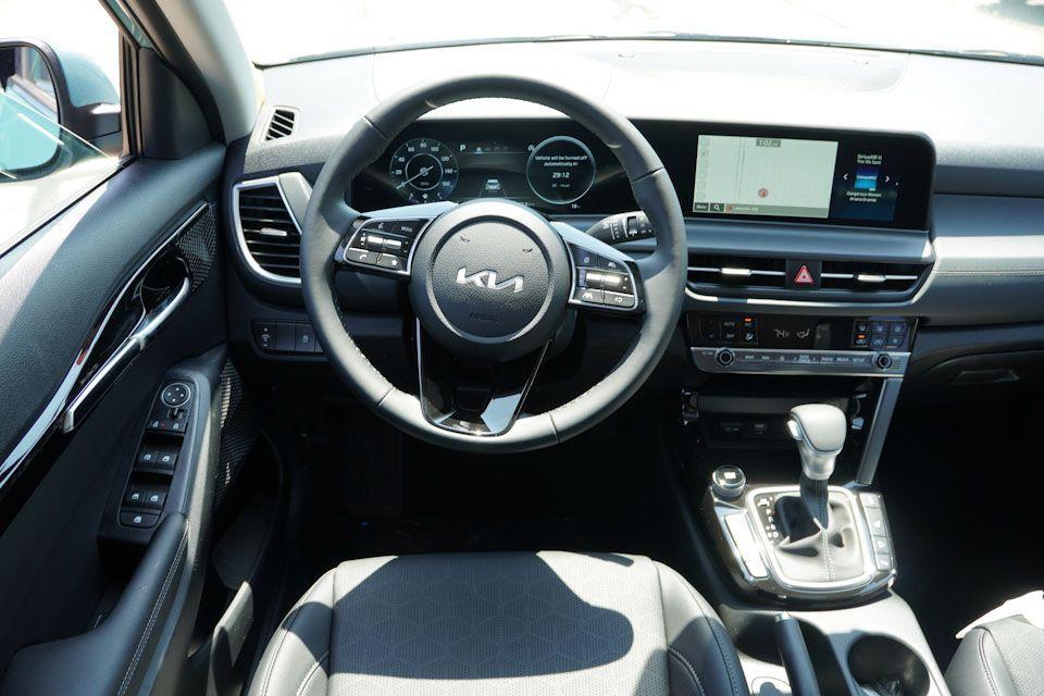 new 2026 Kia Seltos car, priced at $28,997