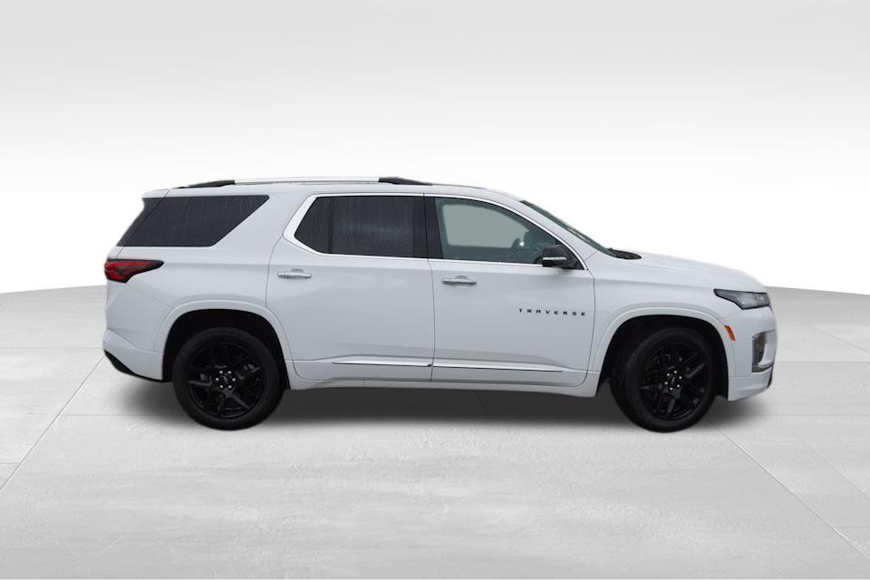 used 2022 Chevrolet Traverse car, priced at $35,779