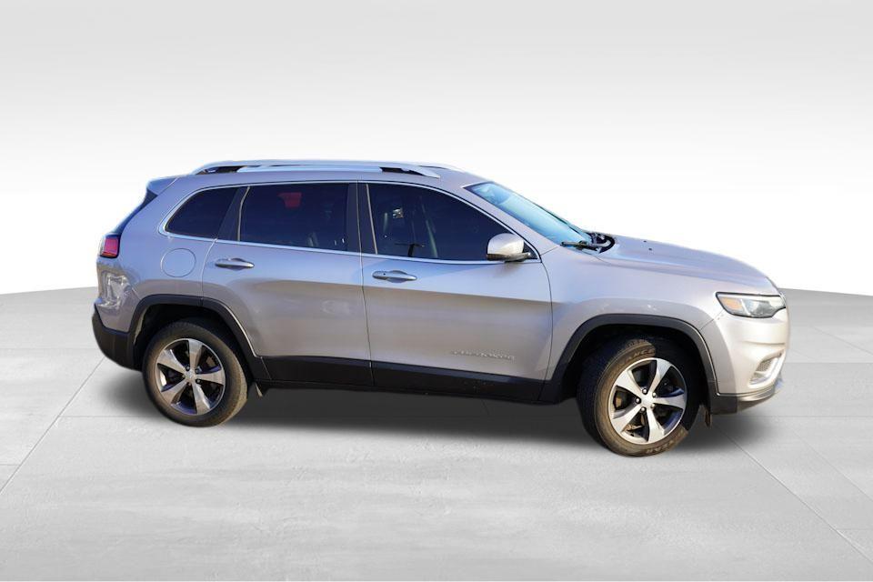 used 2019 Jeep Cherokee car, priced at $14,459
