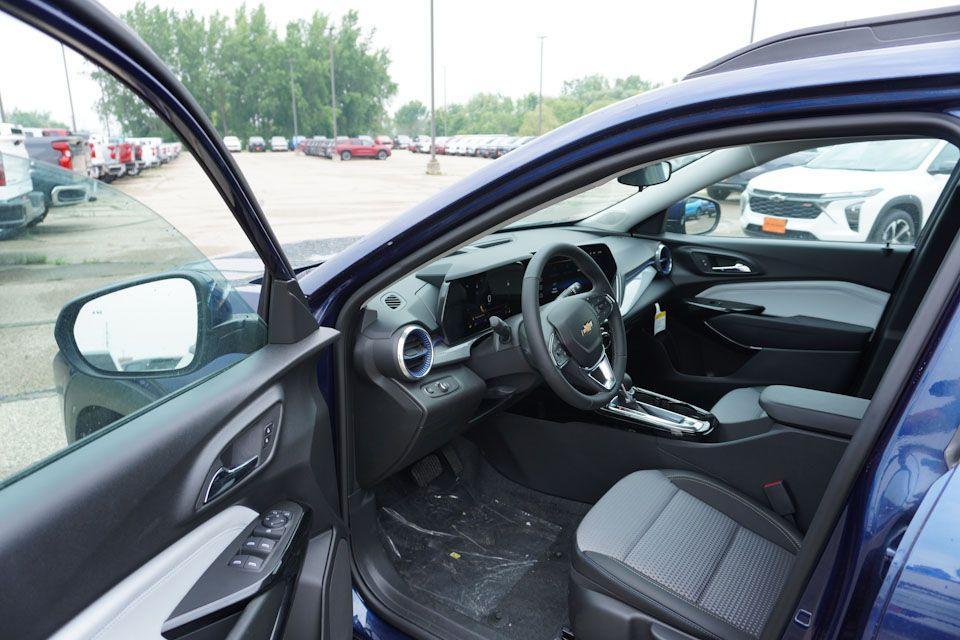 new 2024 Chevrolet Trax car, priced at $21,499