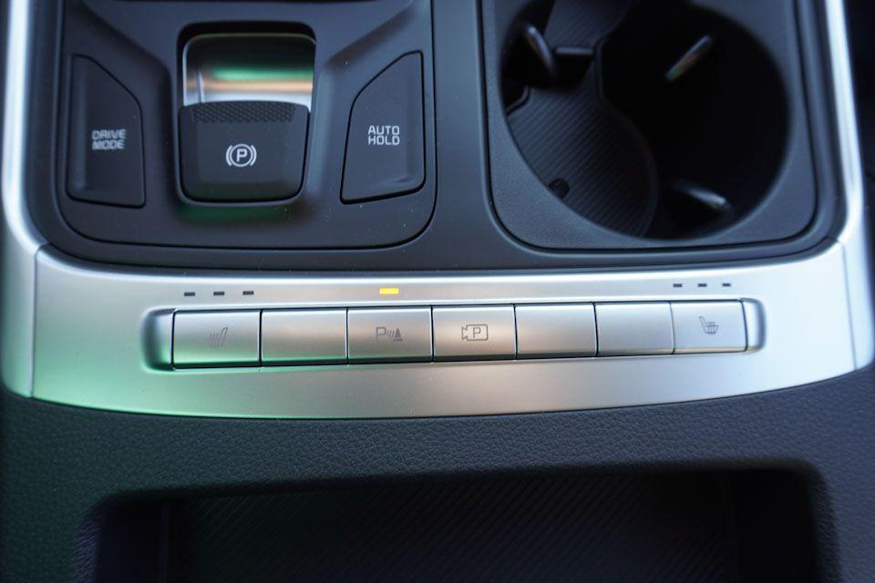 new 2025 Kia Carnival car, priced at $37,801