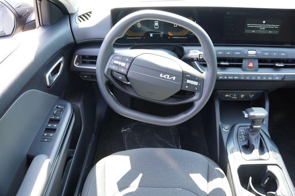 new 2025 Kia K4 car, priced at $21,274