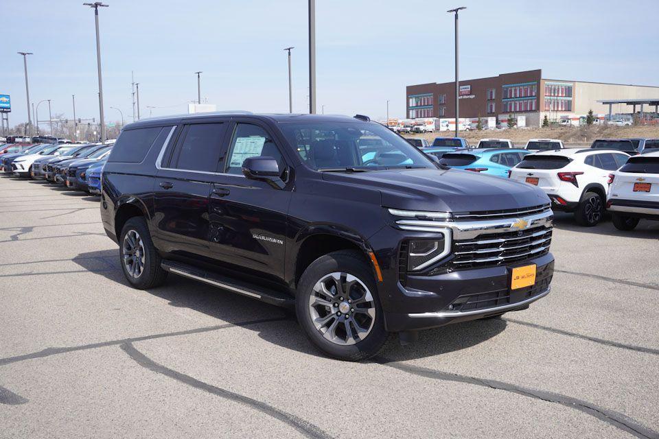 new 2025 Chevrolet Suburban car, priced at $71,580