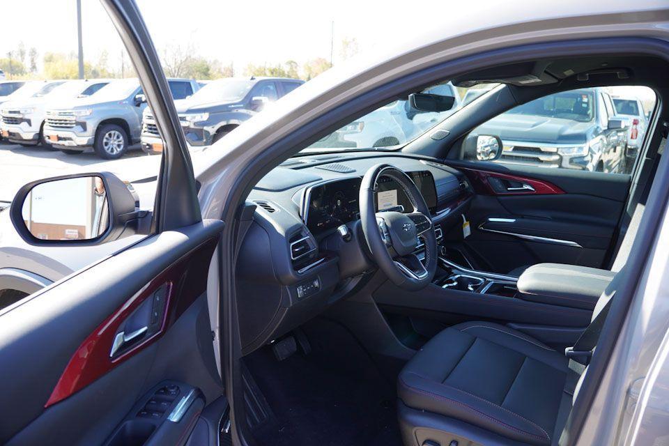 new 2026 Chevrolet Traverse car, priced at $53,241