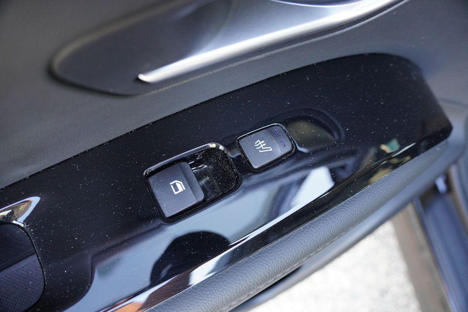 used 2022 Hyundai TUCSON Hybrid car, priced at $27,459