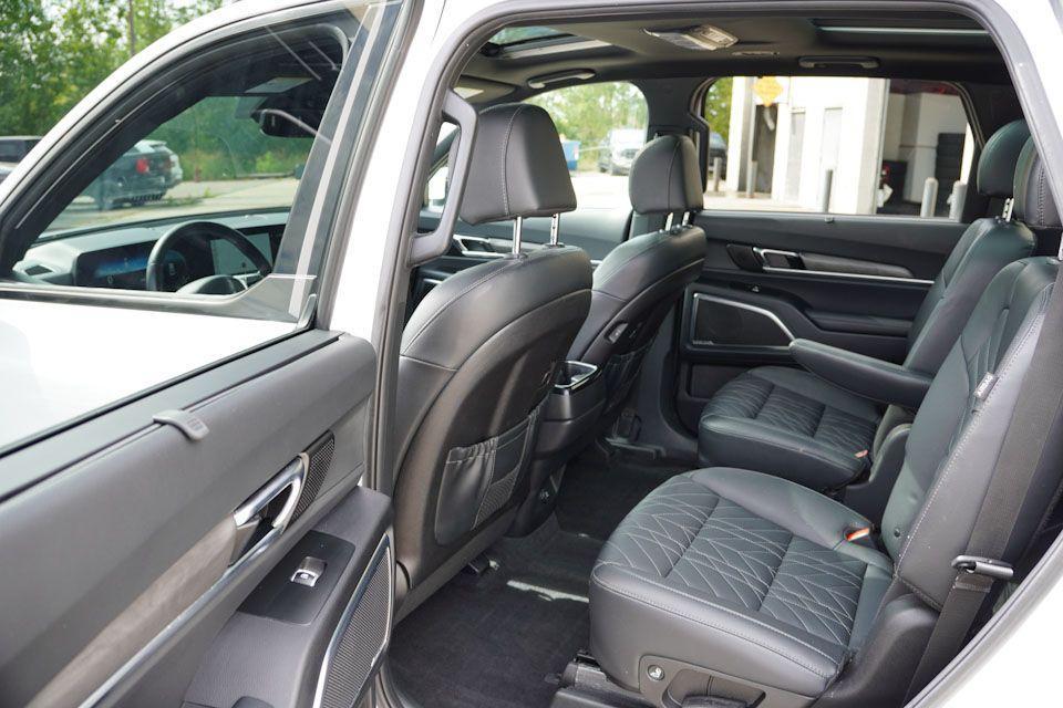 used 2024 Kia Telluride car, priced at $41,555