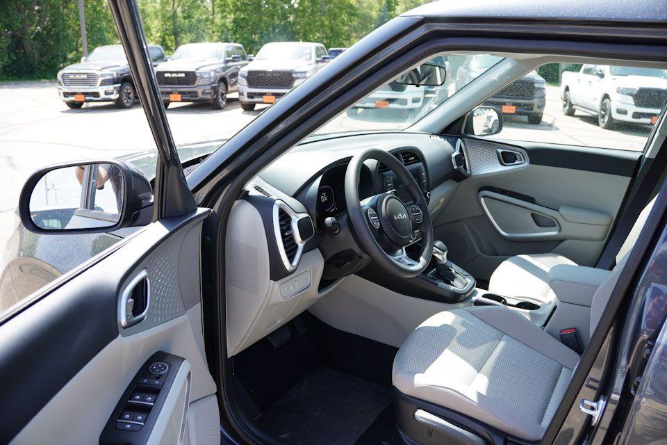 new 2025 Kia Soul car, priced at $20,222