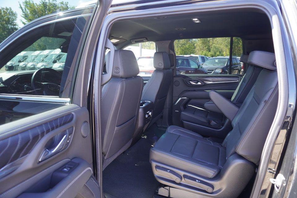 used 2021 GMC Yukon XL car, priced at $56,735