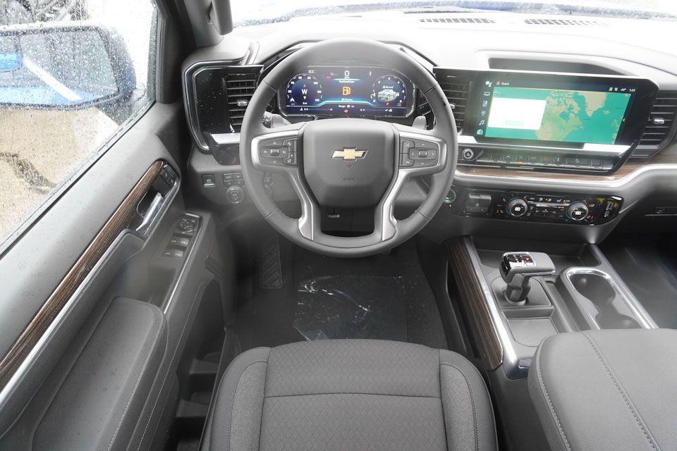 new 2025 Chevrolet Silverado 1500 car, priced at $50,104