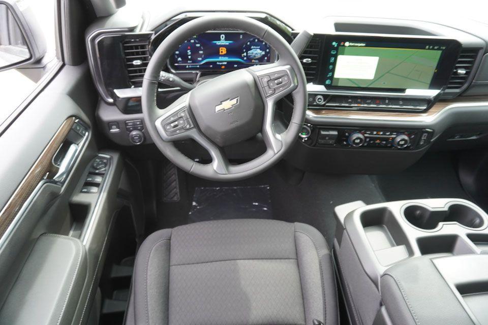 new 2025 Chevrolet Silverado 1500 car, priced at $52,290