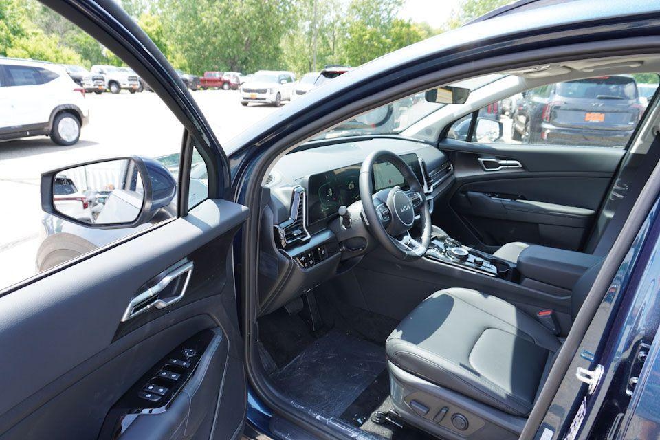 new 2025 Kia Sportage Hybrid car, priced at $32,200