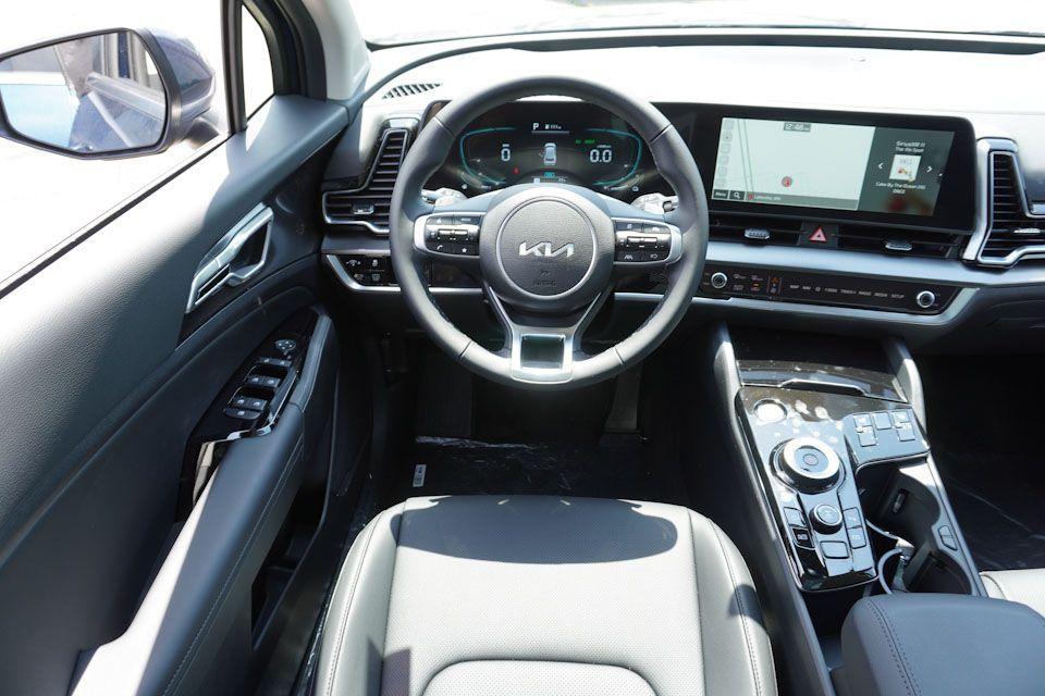 new 2025 Kia Sportage Hybrid car, priced at $32,200