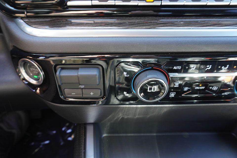 new 2025 Chevrolet Silverado 1500 car, priced at $55,990