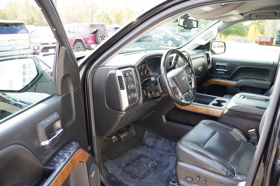 used 2018 Chevrolet Silverado 1500 car, priced at $25,783