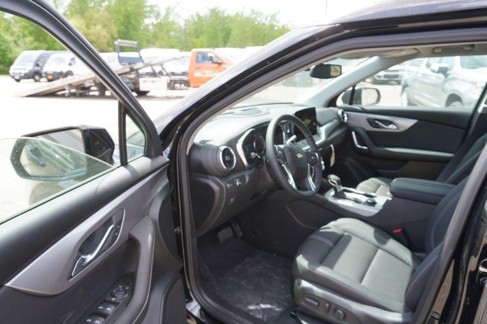 new 2025 Chevrolet Blazer car, priced at $41,395