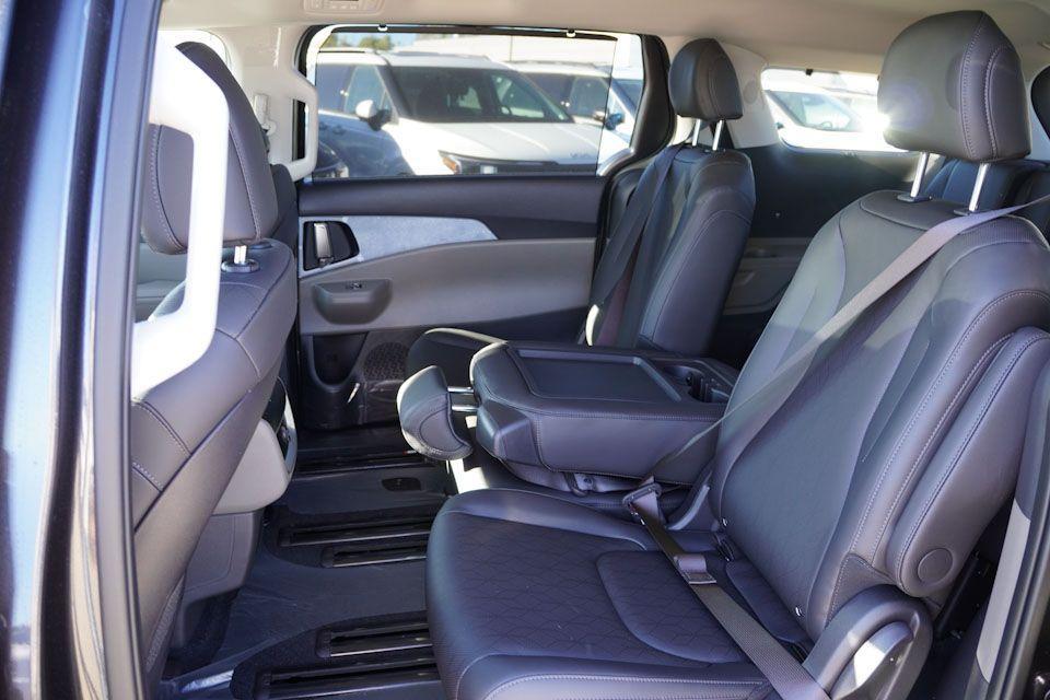 new 2026 Kia Carnival car, priced at $38,959