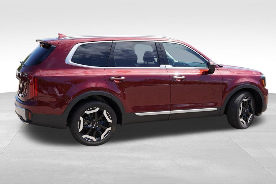 used 2023 Kia Telluride car, priced at $34,344