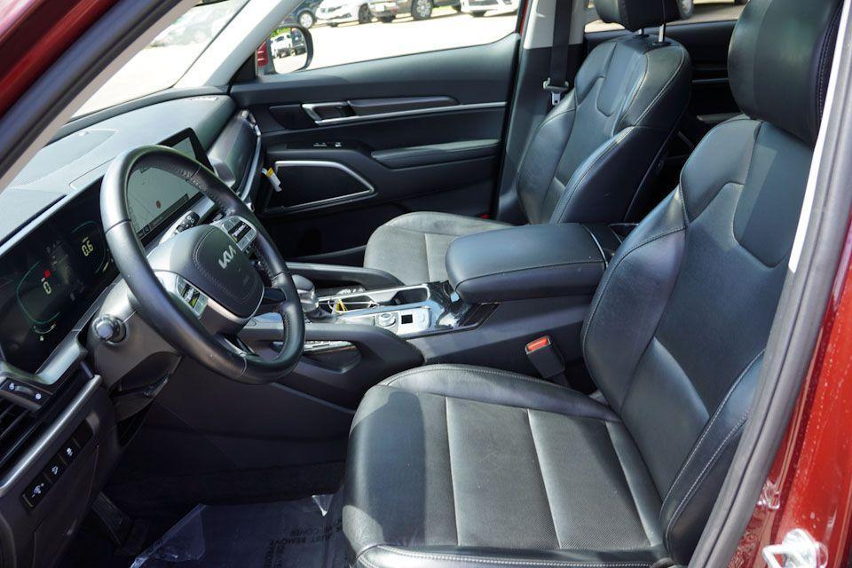 used 2023 Kia Telluride car, priced at $34,344