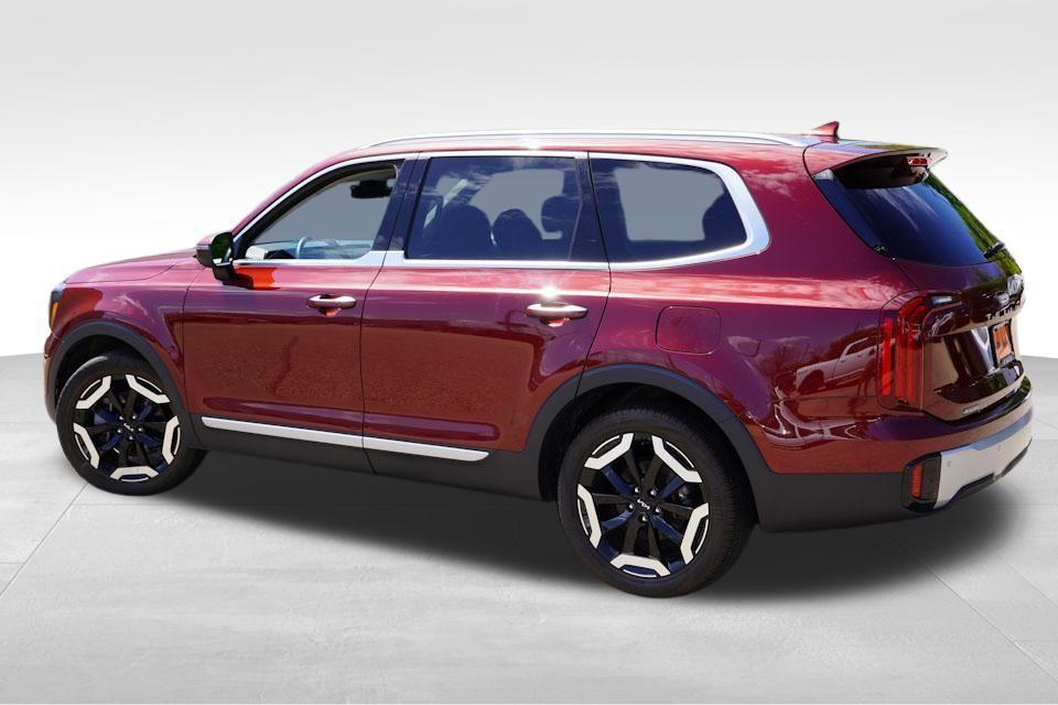 used 2023 Kia Telluride car, priced at $34,344