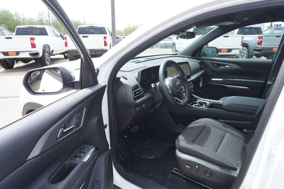 new 2025 Chevrolet Traverse car, priced at $42,687