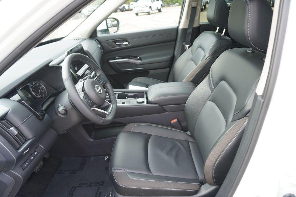 used 2024 Nissan Pathfinder car, priced at $40,887