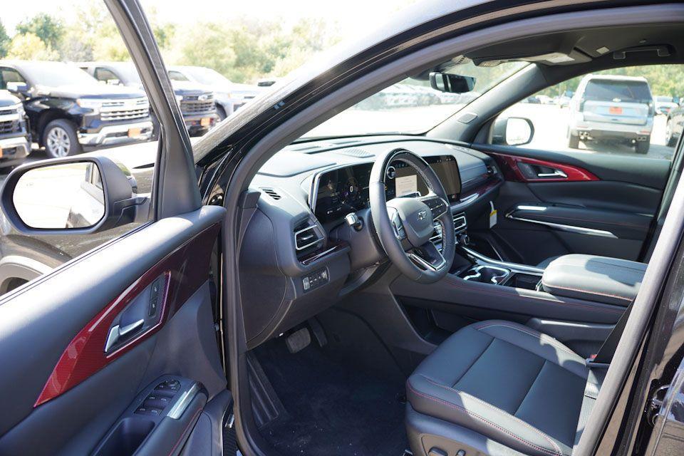 new 2026 Chevrolet Traverse car, priced at $53,241