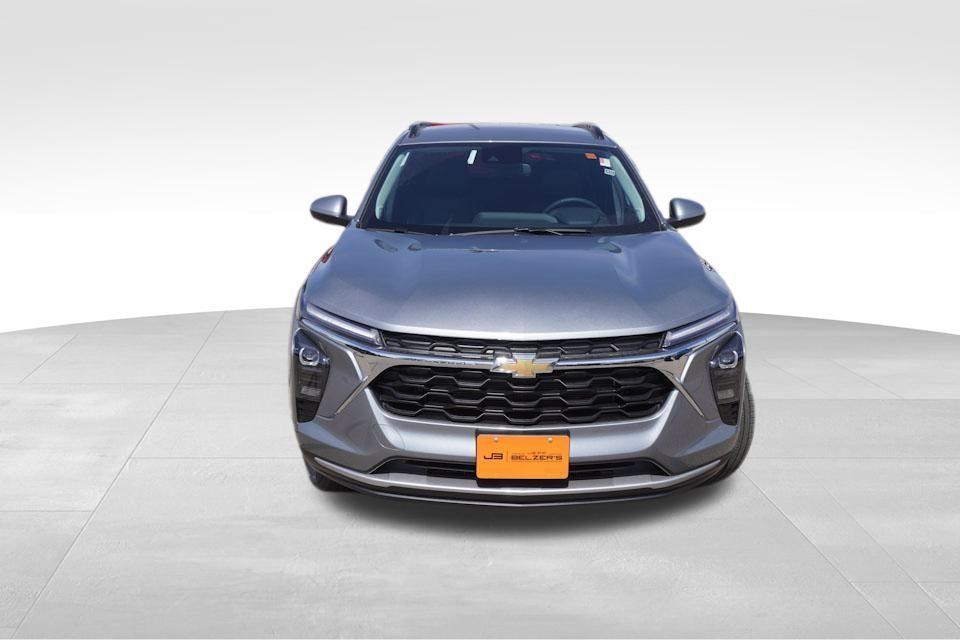new 2025 Chevrolet Trax car, priced at $22,590