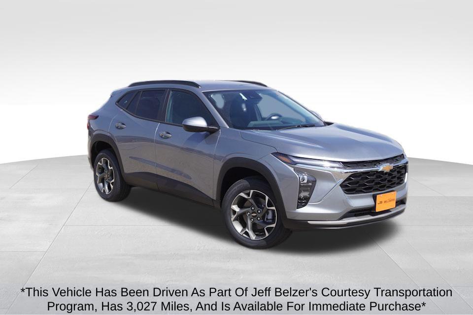 new 2025 Chevrolet Trax car, priced at $21,890