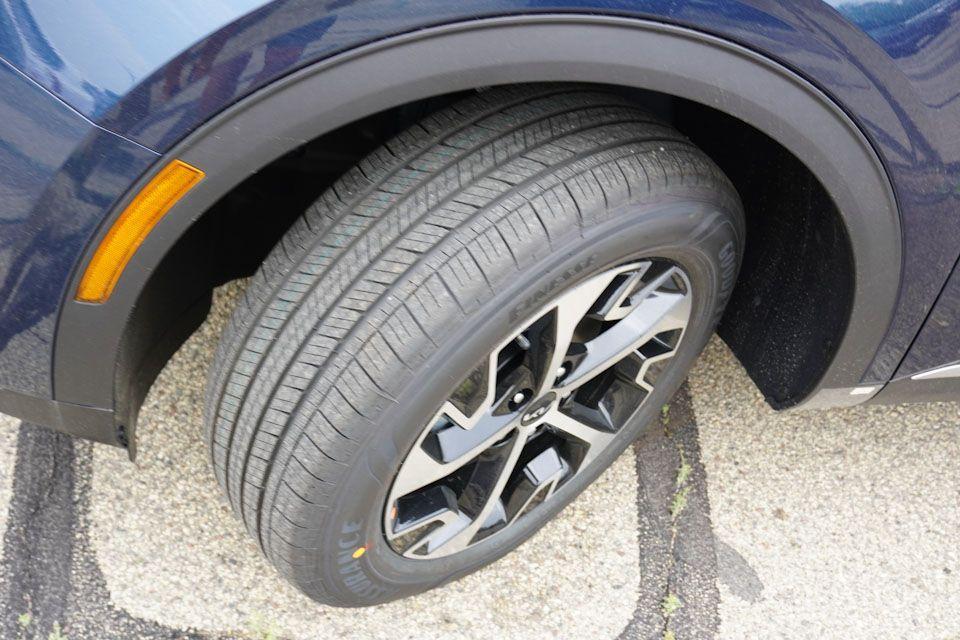 new 2025 Kia Sportage Hybrid car, priced at $31,163