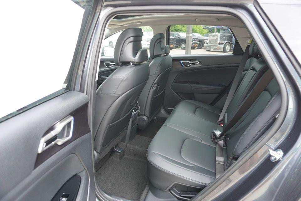 new 2025 Kia Sportage Hybrid car, priced at $32,560