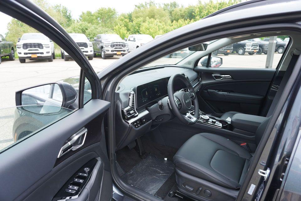 new 2025 Kia Sportage Hybrid car, priced at $32,560