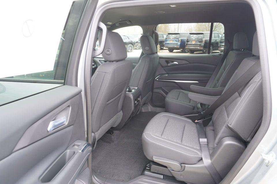 new 2025 Chevrolet Traverse car, priced at $41,391