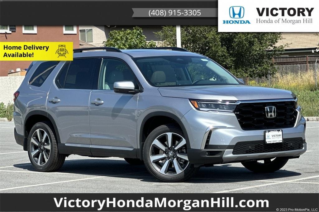 new 2025 Honda Pilot car, priced at $48,950