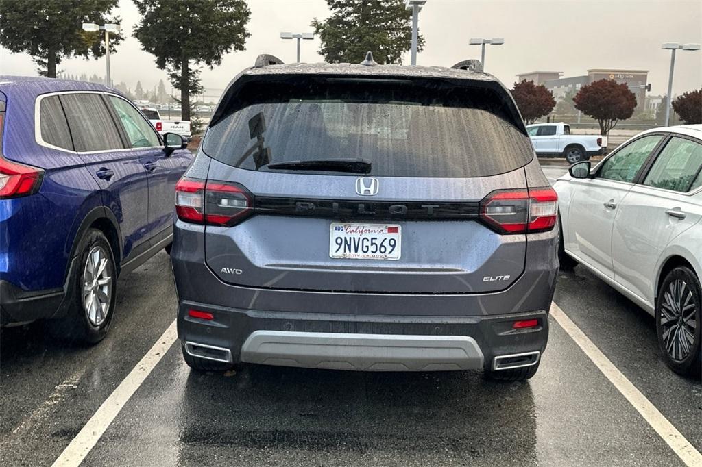 used 2025 Honda Pilot car, priced at $45,897