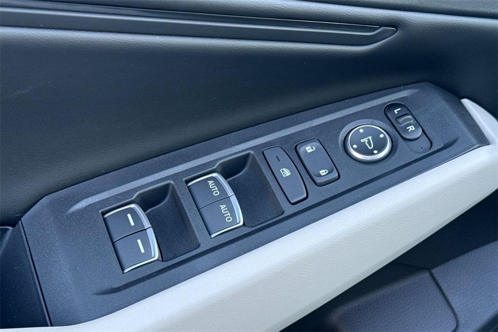 new 2025 Honda Accord Hybrid car, priced at $36,090