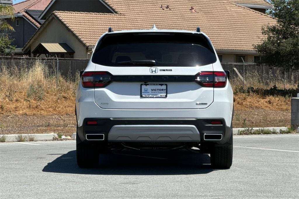 new 2025 Honda Pilot car, priced at $53,450