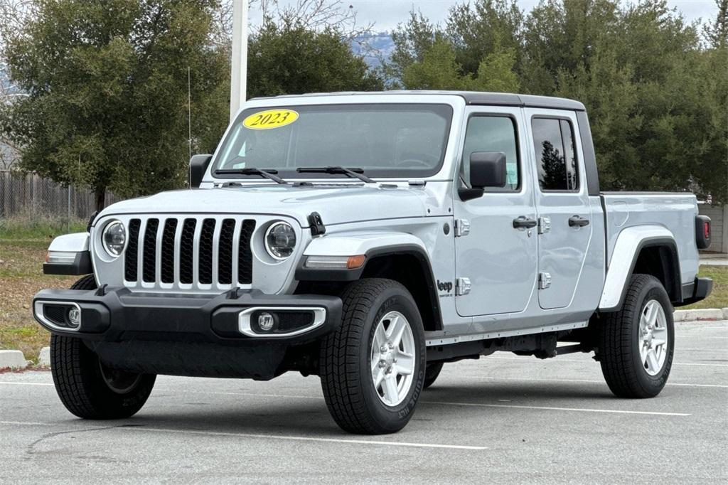 used 2023 Jeep Gladiator car, priced at $31,338