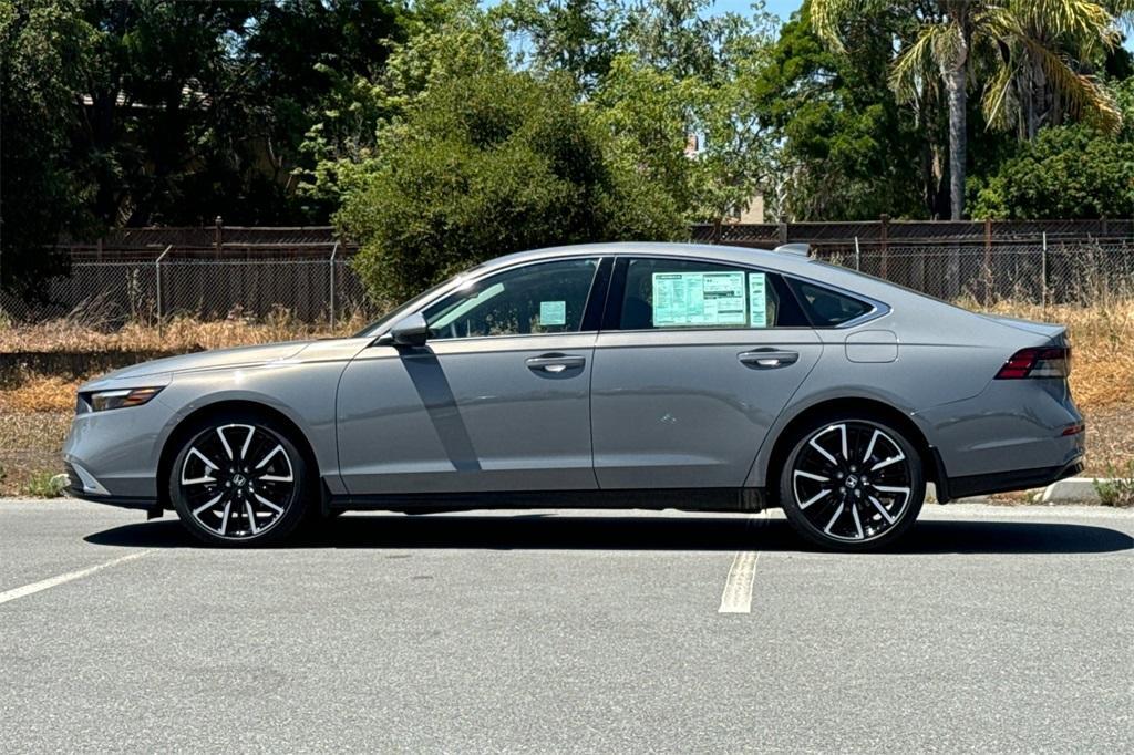 new 2025 Honda Accord Hybrid car, priced at $40,905