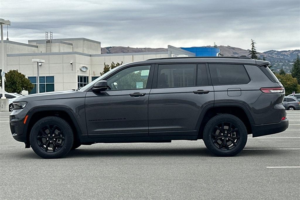 used 2024 Jeep Grand Cherokee L car, priced at $25,980