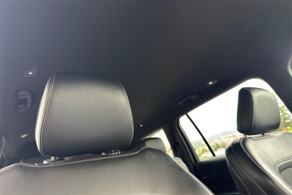 used 2024 Jeep Grand Cherokee L car, priced at $25,980