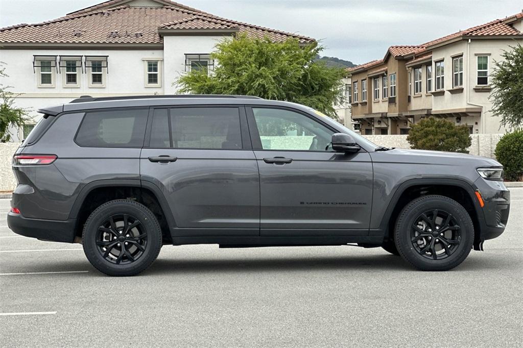 used 2024 Jeep Grand Cherokee L car, priced at $25,980