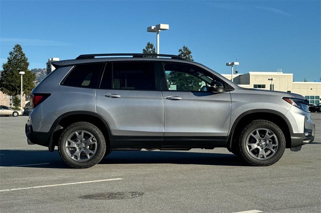 new 2025 Honda Passport car, priced at $46,395