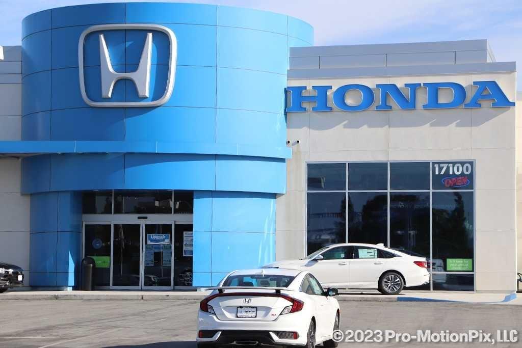 used 2022 Honda Pilot car, priced at $31,989