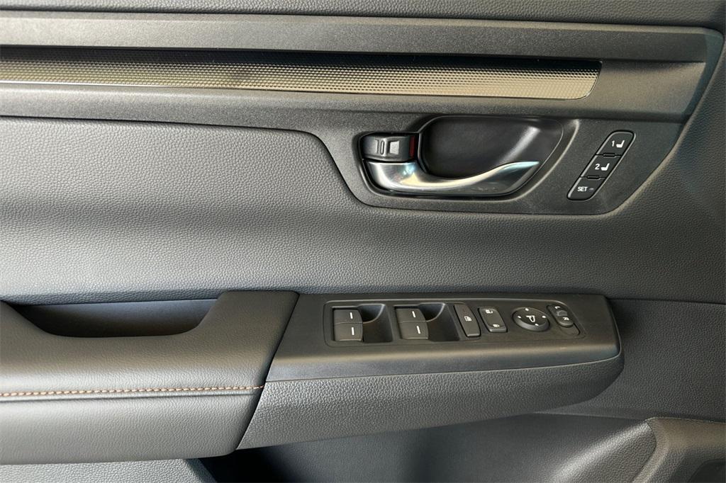 new 2026 Honda CR-V Hybrid car, priced at $42,130