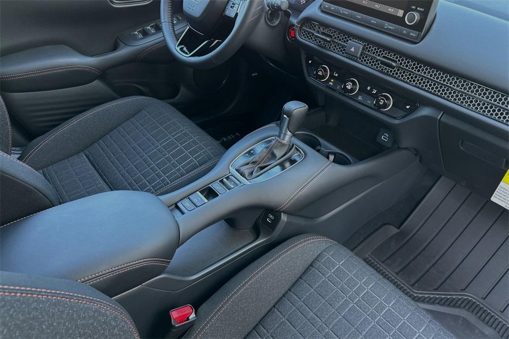 new 2025 Honda HR-V car, priced at $30,850